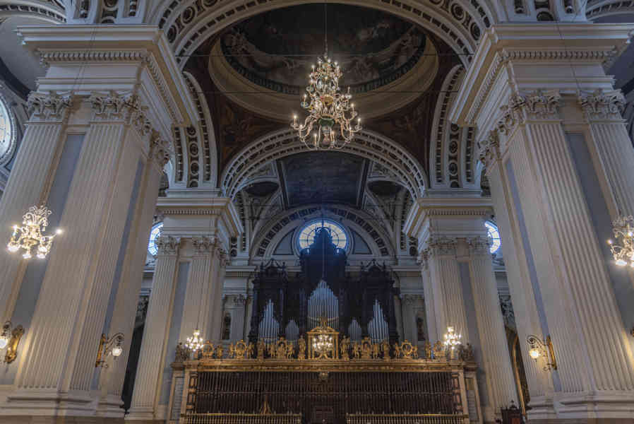 Zaragoza 017 - basílica de Nuestra Señora del Pilar.jpg